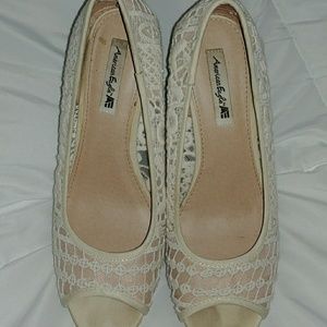 AE Heels size 7